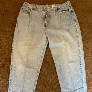 Vtg Levi's Relaxed Fit Tapered Leg Jeans - 20